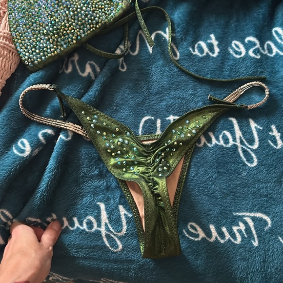 Competition bikini suit! Never worn! Paid $1000 - it’s beautiful on! - Picture 4 of 4